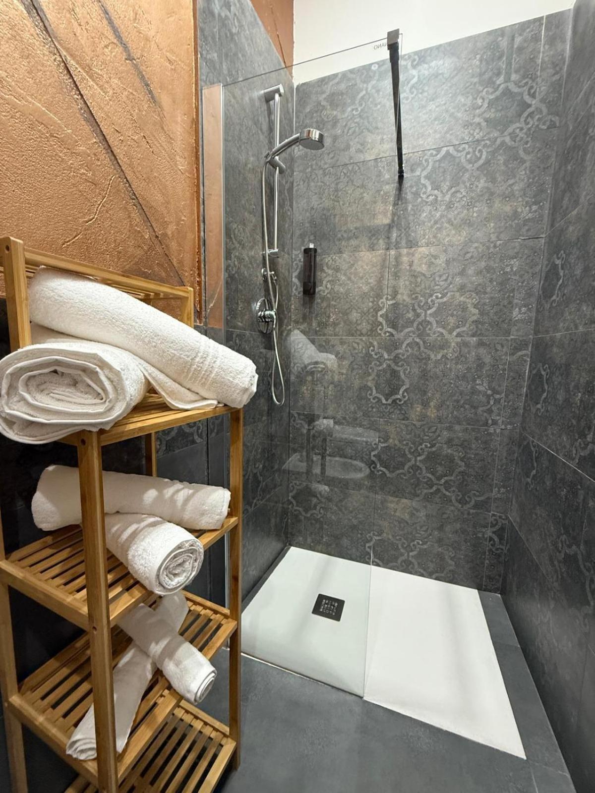 Antica Sicilia Rooms And Breakfast Catania Exteriör bild