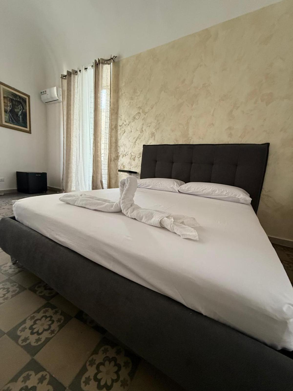 Antica Sicilia Rooms And Breakfast Catania Exteriör bild
